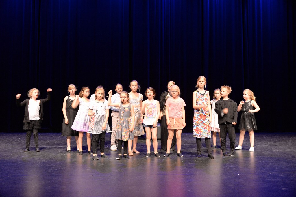 ../Images/Musical Nanny de Vries 131.jpg